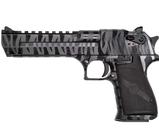 MAGNUM RESEARCH DESERT EAG 44M BLK TIGER STRPE
