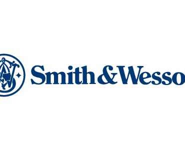 SMITH AND WESSON M&P15 SPORT III 5.56 BUNDLE